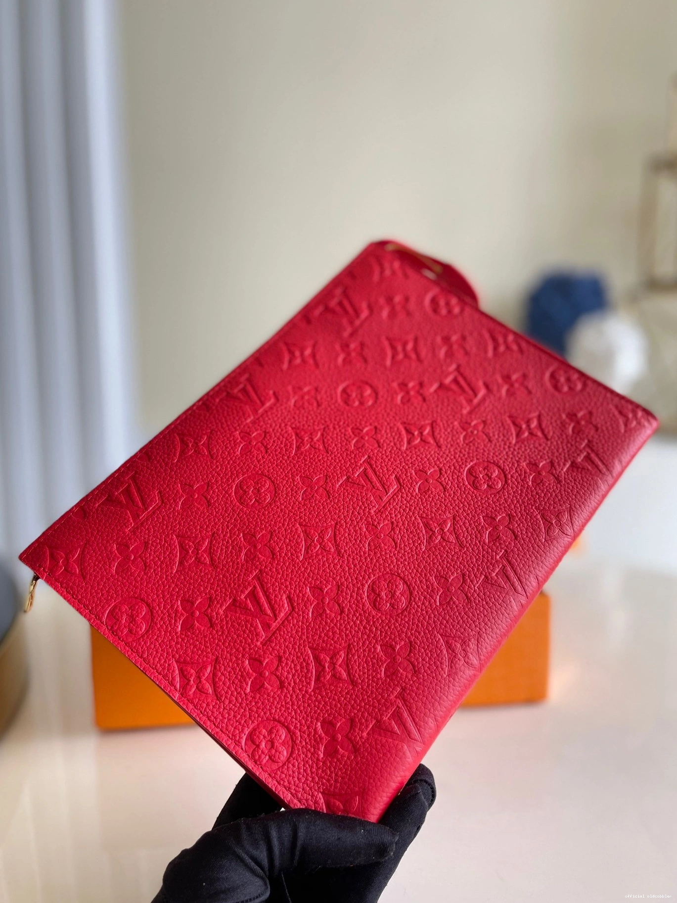 LOUIS VUITTON VOYAGE POCHETTE 0822